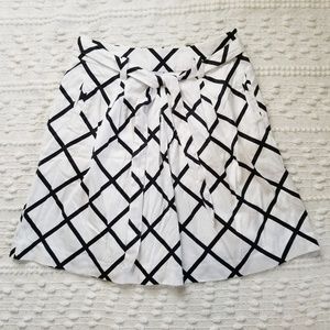 INC white/black skirt with tie